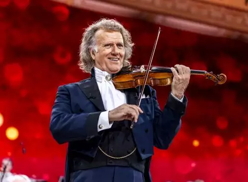 AndrC3A9Rieus2026ChristmasConcertLetItSnow_134372457279427863_big-cine_deskt.webp