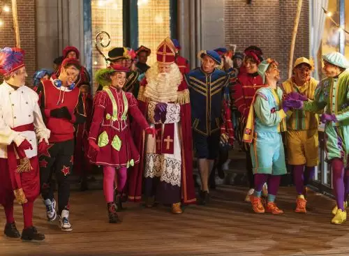 SinterklaasontbijtDeGroteSinterklaasfilmendeVliegendePieten_134363015550539980_big-cine_deskt.webp