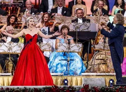 AndrC3A9Rieus2026ChristmasConcertLetItSnow_134372457366398092_big-cine_deskt.webp