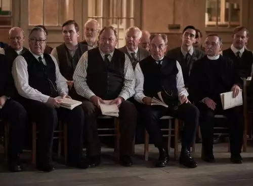 Choral_134261624137923370_big-cine_deskt.webp
