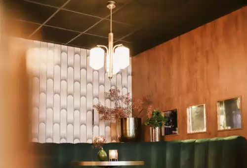Foyer 2-cine_deskt.webp