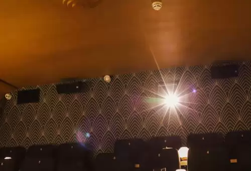 Zaal 4 - 3-cine_deskt.webp