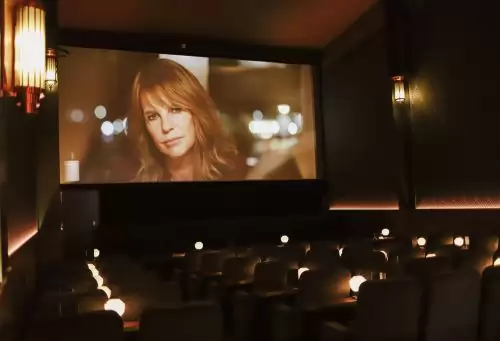 Zaal 1 - 1-cine_deskt.webp